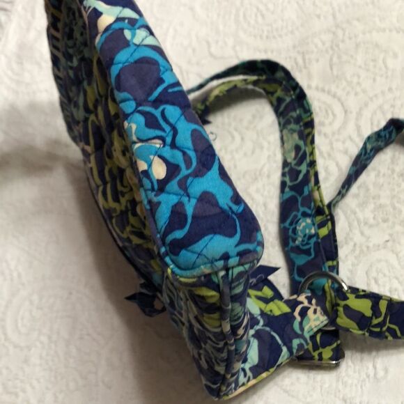 Vera Bradley Crossbody Purse Blue with Green Silver Tone Hardware - Picture 9 of 14